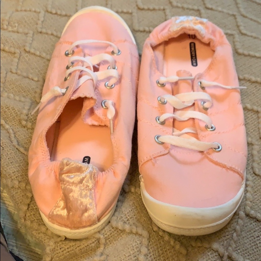 Memory foam slip on sneakers